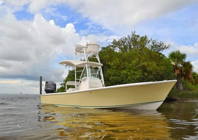 Sheaffer Marine Boat Half Tower On A S240, Tampa's #1 Boat Manufacturer
